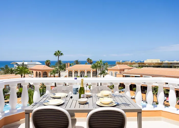 Apartment Playa Las Vistas 2 With Breathtaking Sea View, Only 100 M To The Sea, Heated Pool, Aircondition For A Fee, Wifi